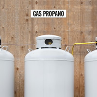 Spanish warning label for propane gas