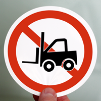 ISO P006 - No Forklifts/Industrial Vehicles Labels